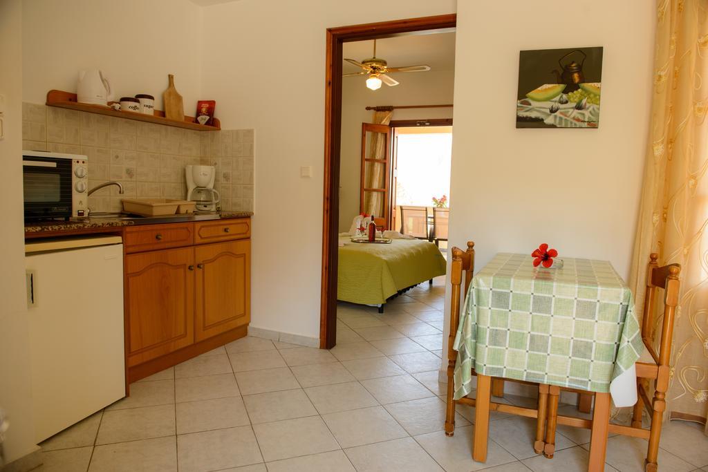 Appartement Amphitrite à Myrties Extérieur photo